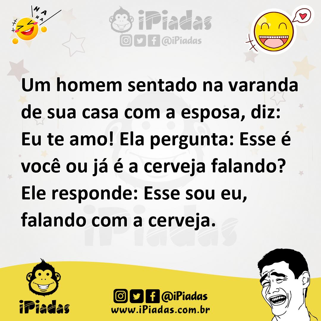 Ilustração de Um homem sentado na varanda de sua casa com a esposa, diz: Eu te amo!... no iPiadas