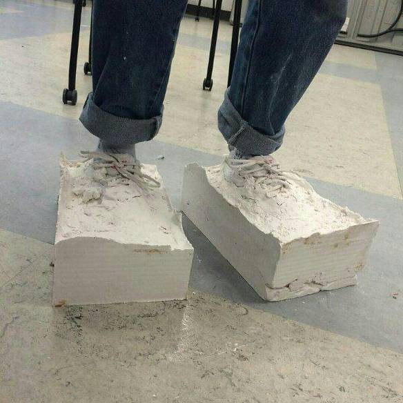 Imagem engraçada Meu Tênis Resistente no iPiadas