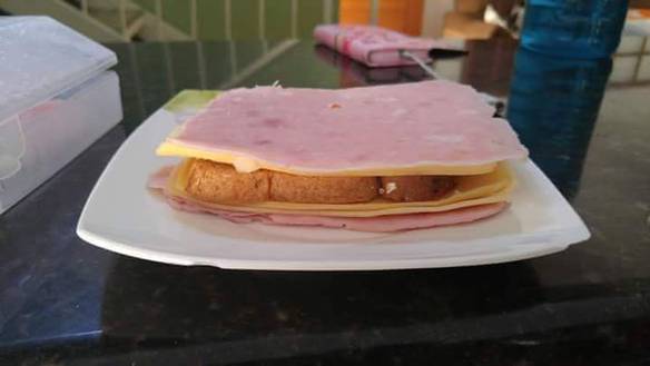 Imagem engraçada Lanchinho da Tarde no iPiadas