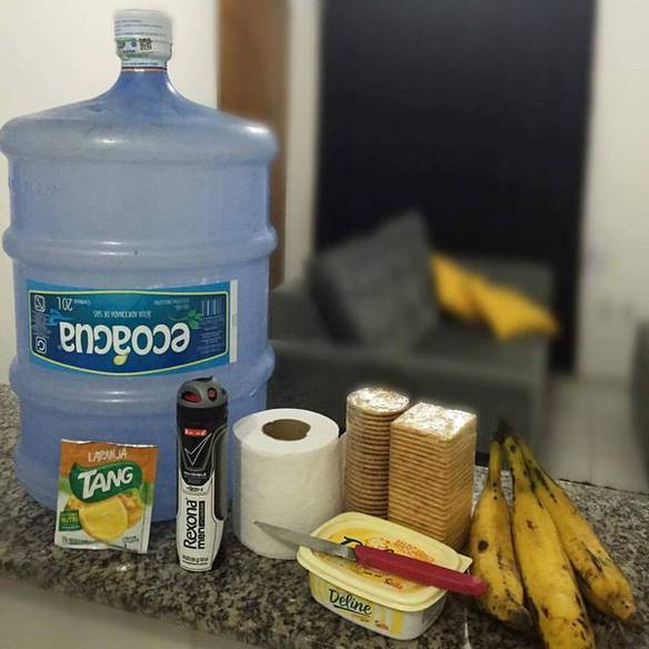 Imagem engraçada Já Separei o Que Levar Pro Enem no iPiadas