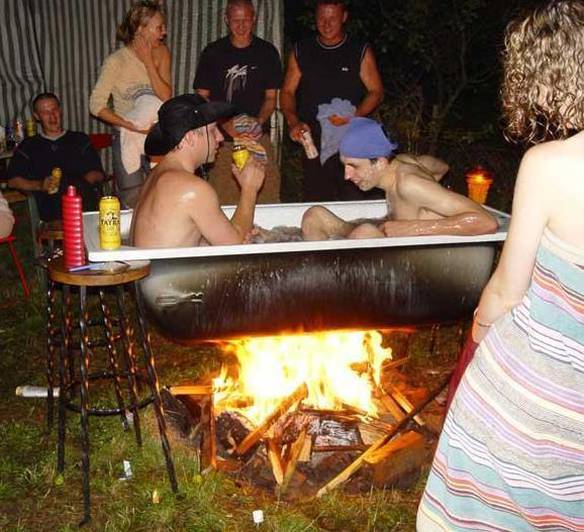 Imagem engraçada Banheira de Hidromassagem no Churrasco no iPiadas