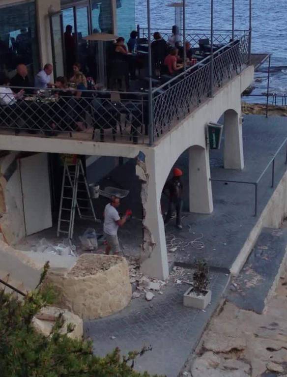 Imagem engraçada Não Parece Ser Muito Seguro... no iPiadas