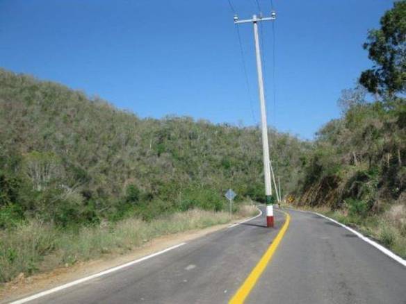 Imagem engraçada Tem Algo Errado na Pista no iPiadas