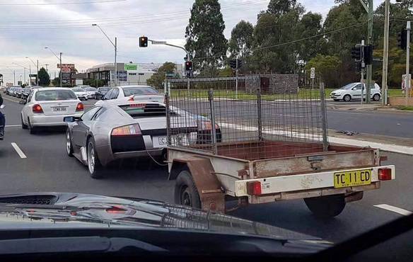 Imagem engraçada Faço Carreto no iPiadas