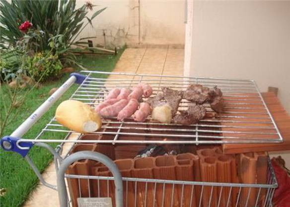 Imagem engraçada Já Saí Do Supermercado Preparando o Churrasco no iPiadas