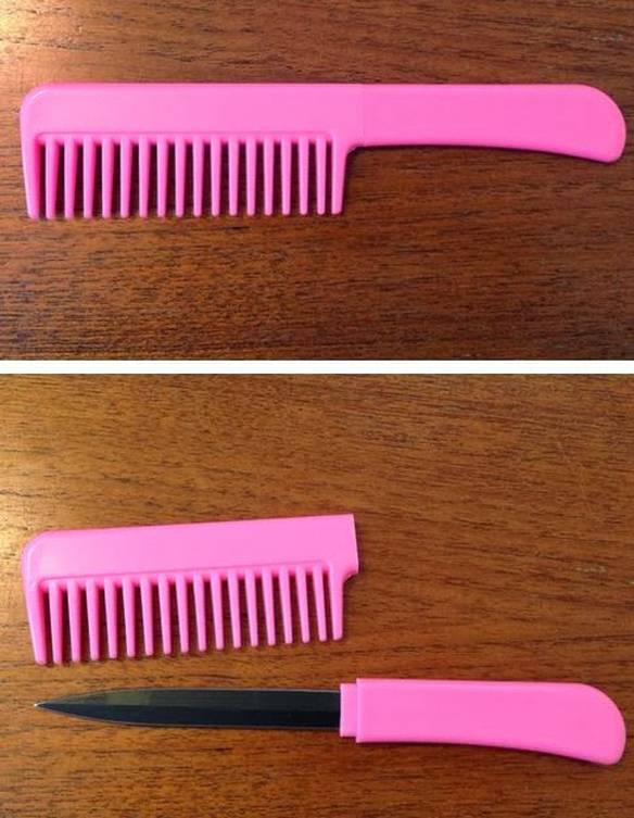 Imagem engraçada Se Ela Estiver Penteando o Cabelo, Tome Cuidado... no iPiadas