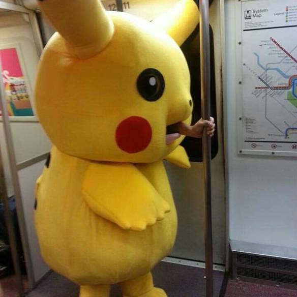 Imagem engraçada Língua do Pikachu no iPiadas