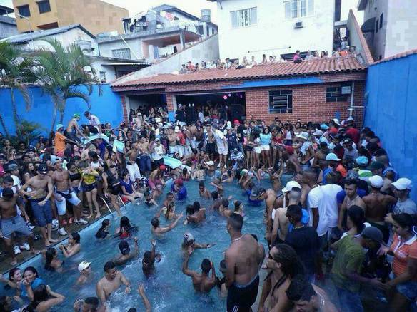 Imagem engraçada Tomorrowland Brasil no iPiadas