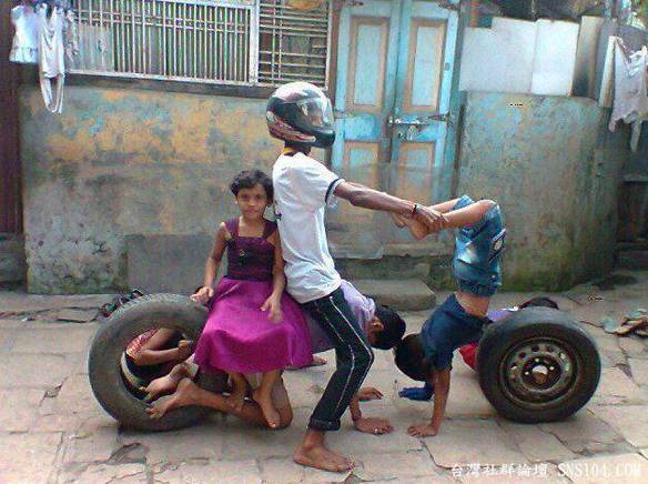 Imagem engraçada Motocicleta da Família no iPiadas