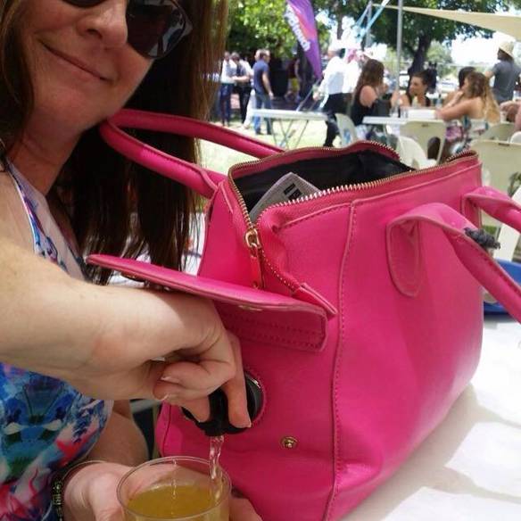 Imagem engraçada A Melhor Bolsa no iPiadas