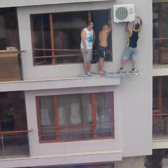 Imagem engraçada Perfeitamente Seguro... no iPiadas