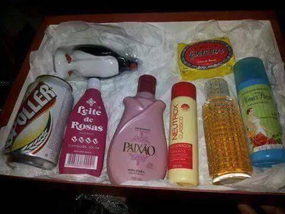 Imagem engraçada Vende-se Kit de Dia dos Namorados no iPiadas