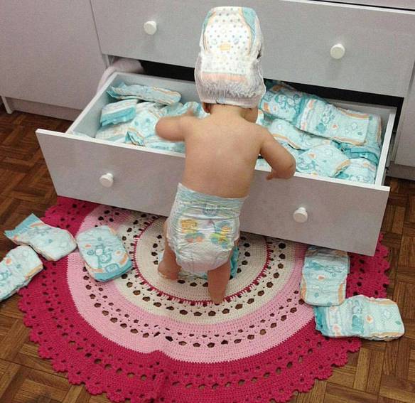 Imagem engraçada Não Tenho Roupa Para Sair no iPiadas