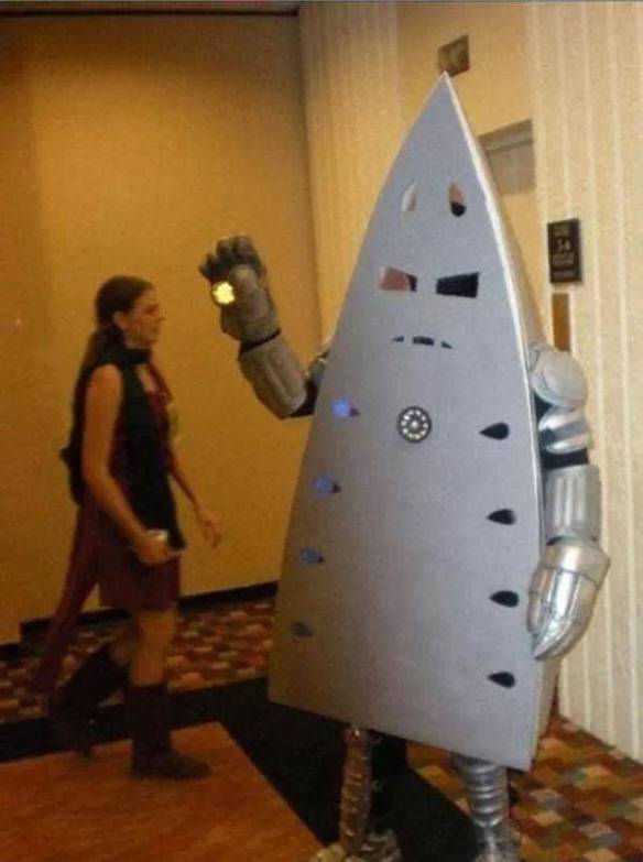 Imagem engraçada Encomendei Uma Fantasia do Homem de Ferro no iPiadas