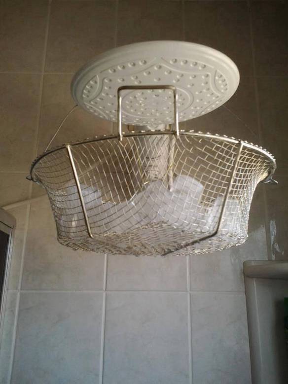 Imagem engraçada Partiu Tomar Uma Ducha no iPiadas
