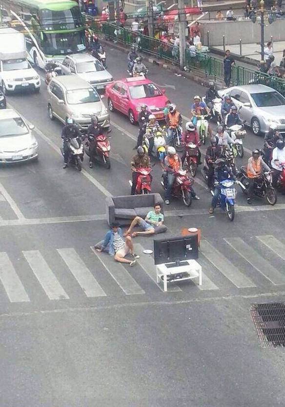 Imagem engraçada Filho, Você Tem Que Sair Mais no iPiadas