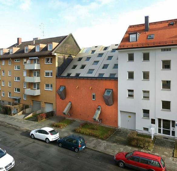 Imagem engraçada Casa Invertida no iPiadas