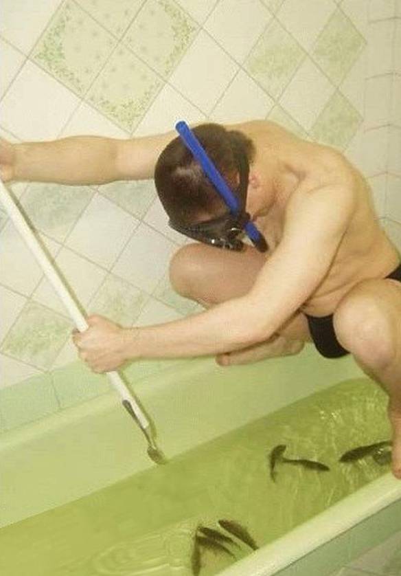 Imagem engraçada Pescador de Banheira no iPiadas