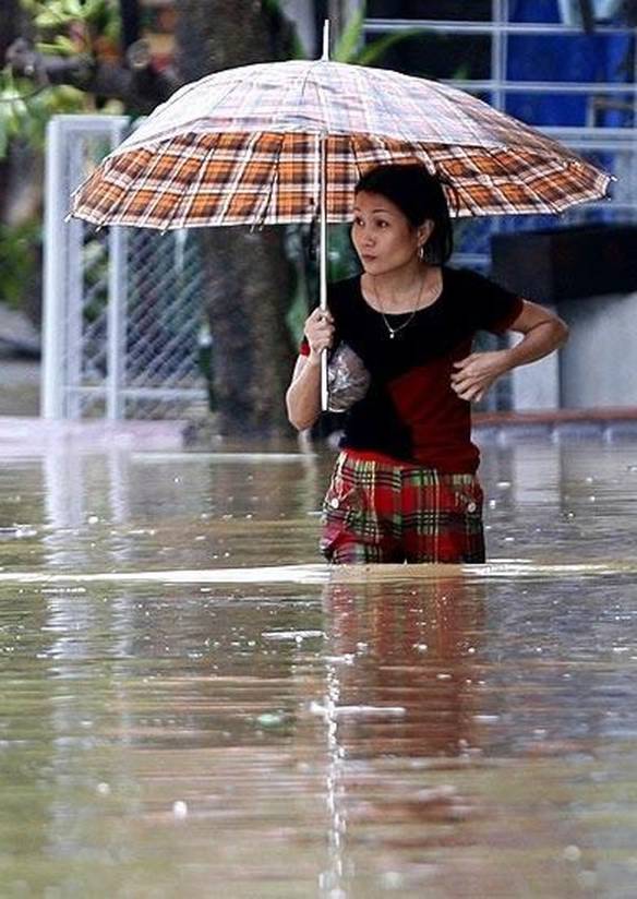 Imagem engraçada Guarda-Chuva Inútil no iPiadas