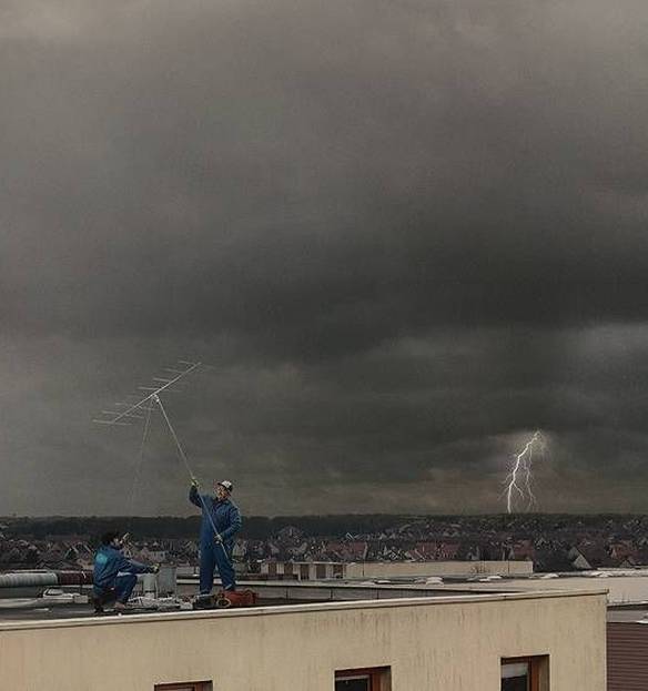 Imagem engraçada Trabalho Perigoso no iPiadas