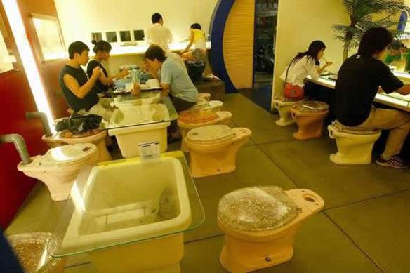 Imagem engraçada Para Comer e Evacuar no iPiadas