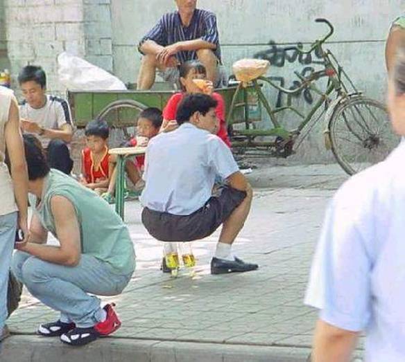 Imagem engraçada Não Tem Banco? Vai de Garrafa Mesmo! no iPiadas