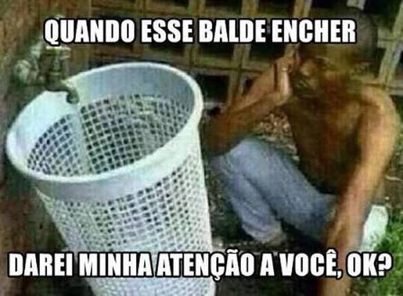 Imagem engraçada Quando Esse Balde Encher... no iPiadas