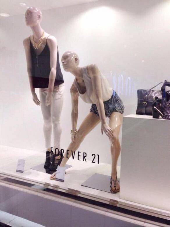 Imagem engraçada Mais Cansado Que Esses Manequins no iPiadas