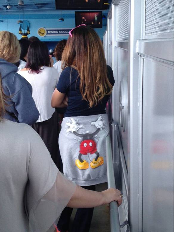 Imagem engraçada Onde o Mickey Se Enfiou? no iPiadas