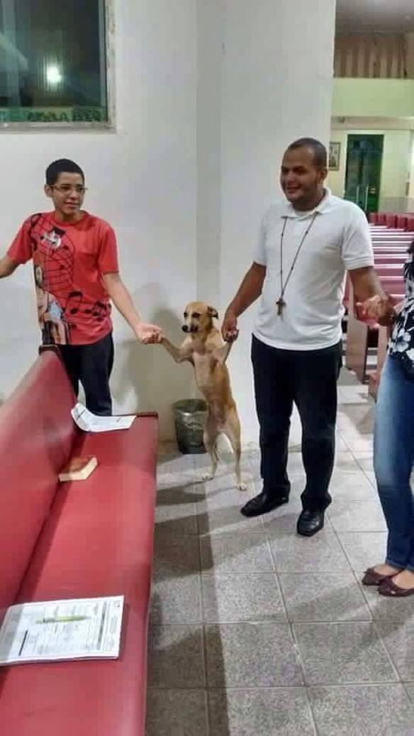 Imagem engraçada Agora Vamos Todos Orar... no iPiadas