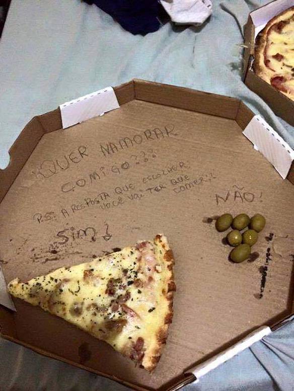 Imagem engraçada E Foi Assim Que Comi Azeitona. no iPiadas