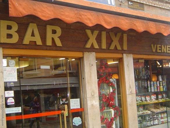 Imagem engraçada Nesse Bar Tem Banheiro no iPiadas