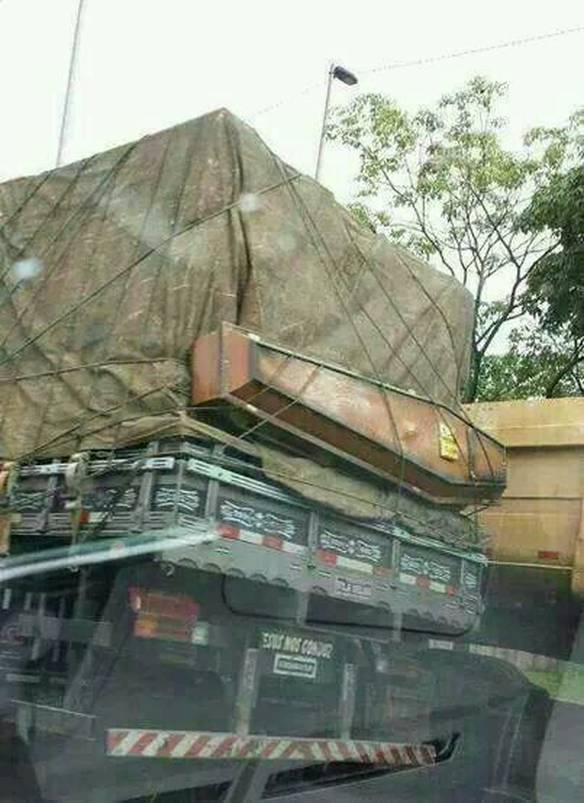 Imagem engraçada Consegui Desconto no Transporte do Corpo da Sogra no iPiadas