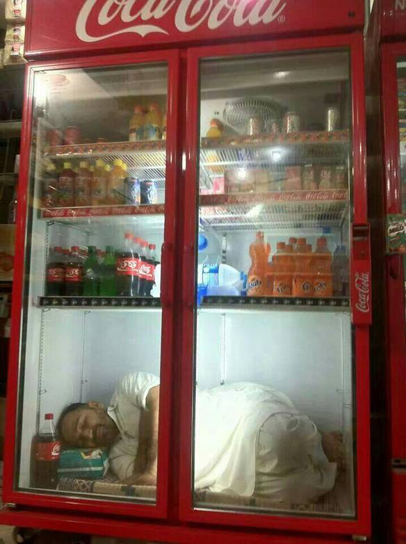 Imagem engraçada Dormindo Numa Fria no iPiadas