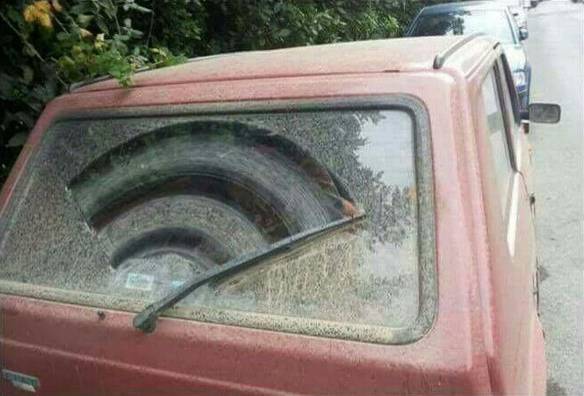 Imagem engraçada Esse Carro Tem Wi-Fi no iPiadas