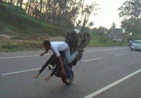 Imagem engraçada Manobra Imprevista no iPiadas