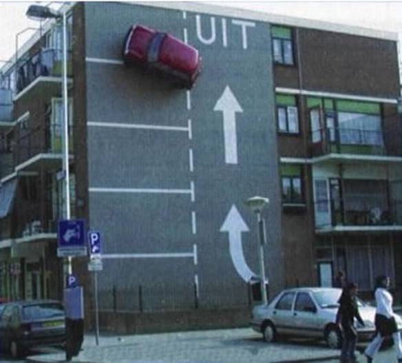 Imagem engraçada Estacionamento Vertical no iPiadas
