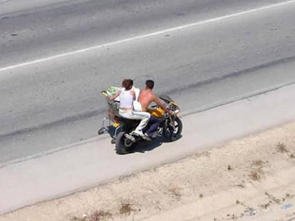Imagem engraçada Transportando as Compras no iPiadas