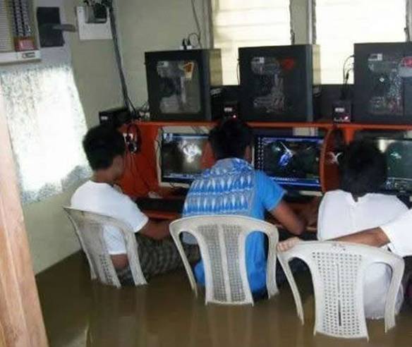 Imagem engraçada Jogar É Prioridade no iPiadas