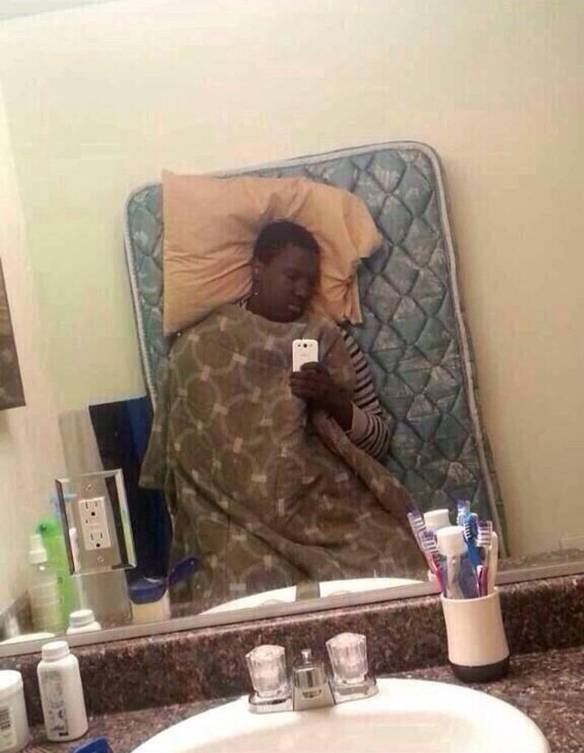 Imagem engraçada Preguiça de Levantar da Cama... no iPiadas