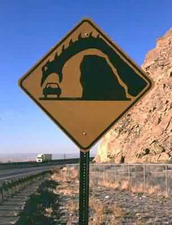 Imagem engraçada Monstro à Frente no iPiadas