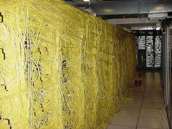 Imagem engraçada Alguns Fios no iPiadas