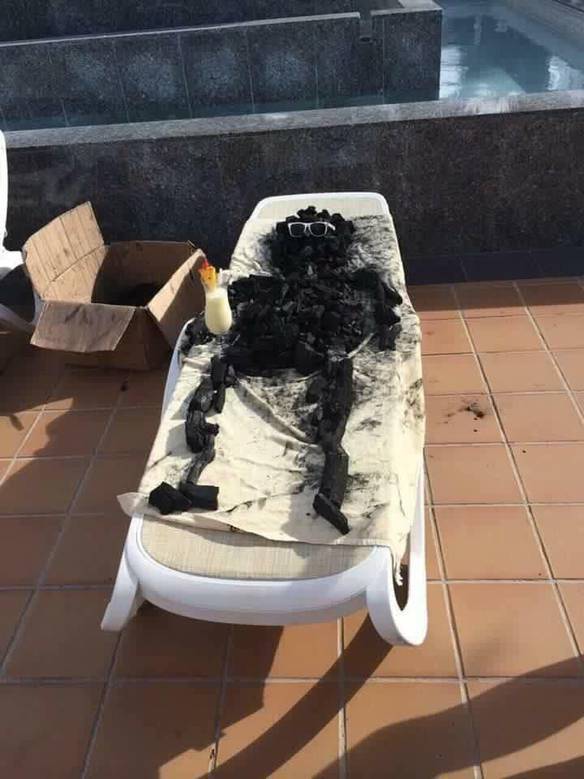 Imagem engraçada O Calor Está Forte... no iPiadas