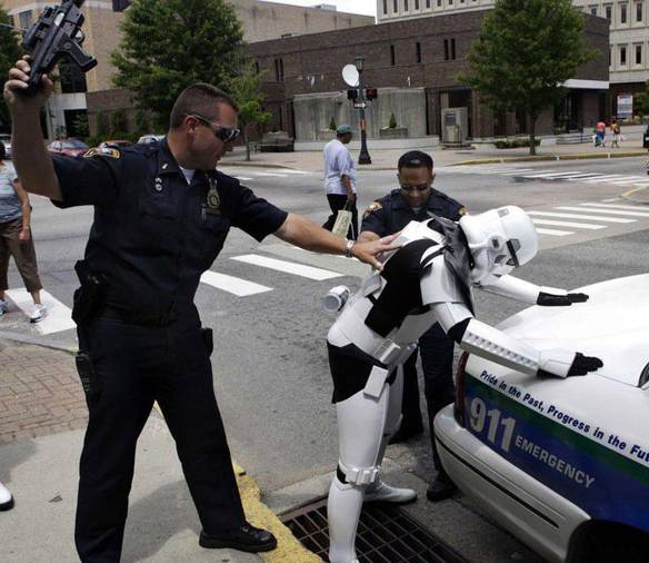 Imagem engraçada Trooper Capturado no iPiadas