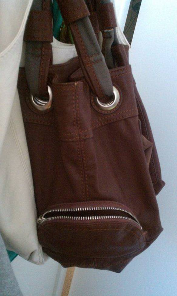 Imagem engraçada Bolsa Triste no iPiadas