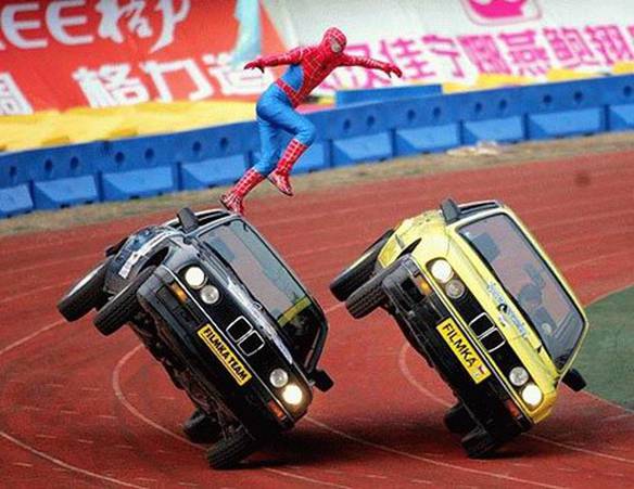 Imagem engraçada Aventuras do Homem Aranha no iPiadas