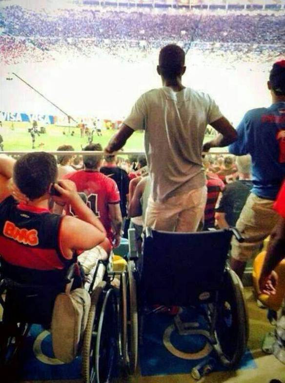 Imagem engraçada Futebol Faz Milagres no iPiadas