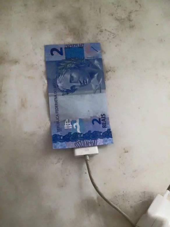 Imagem engraçada Vou Deixar Carregando Até Chegar em 100 no iPiadas