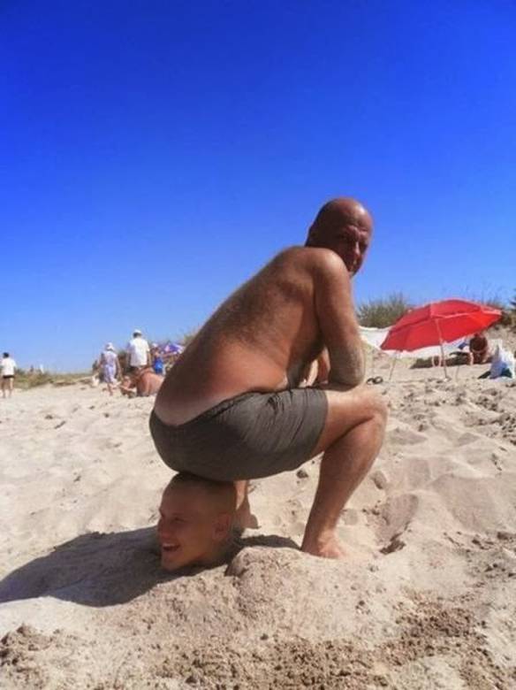 Imagem engraçada Com a Cabeça na Bunda