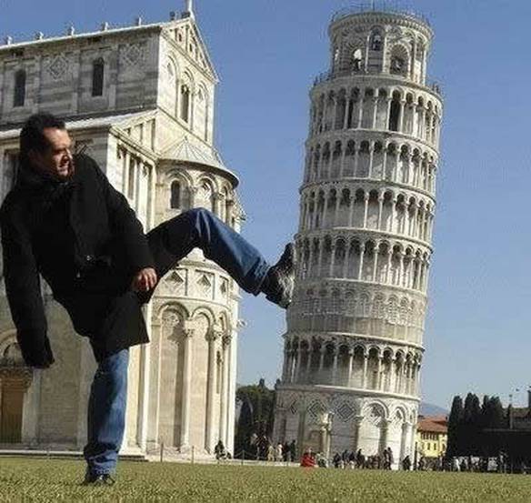Imagem engraçada Derrubando a Torre no iPiadas